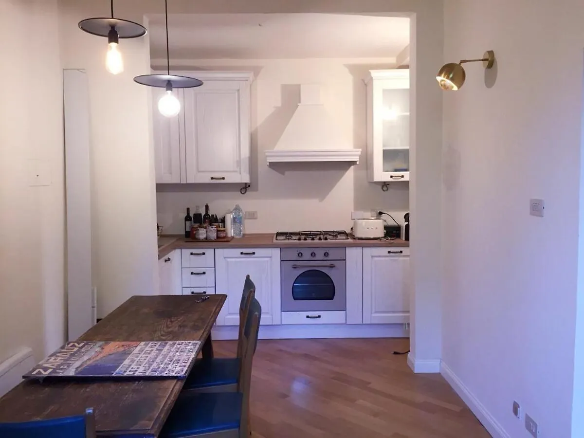 Charming Hilltop 80M Apartment Close To Center And Eui Florence